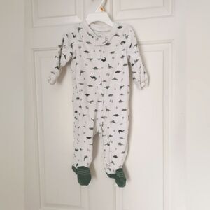 3/$15 Carters Terry cloth sleeper size 6 m